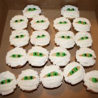 Mummy Cupcakes 2